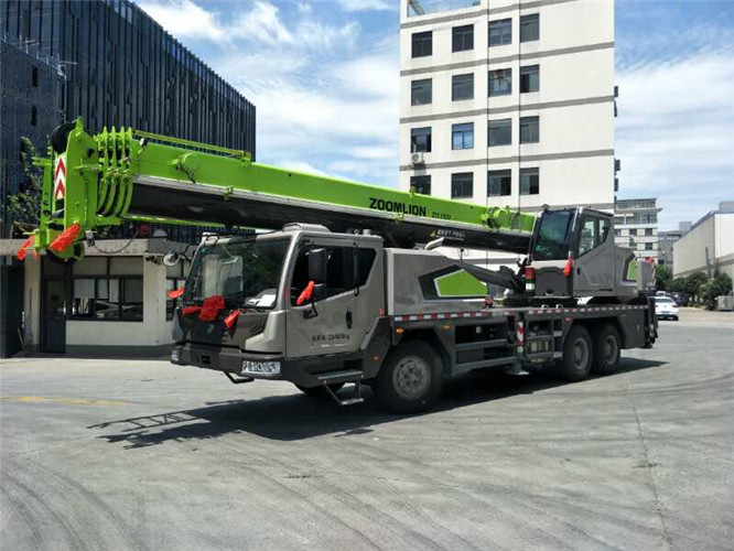 吴江区跨街广告牌的高空安装注意事项