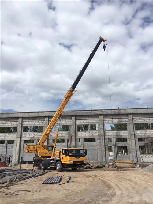 吴江区吊装作业前会做设备检查吗？安全保障措施有哪些？