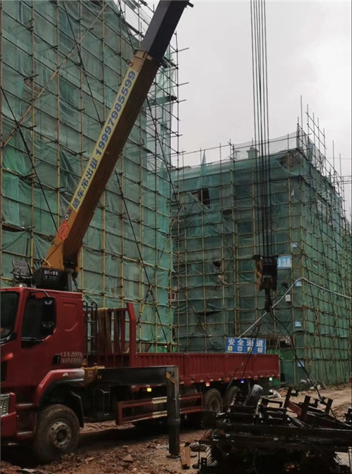 吴江区“慢工细活”—— 吊车的 “微动控制” 技术